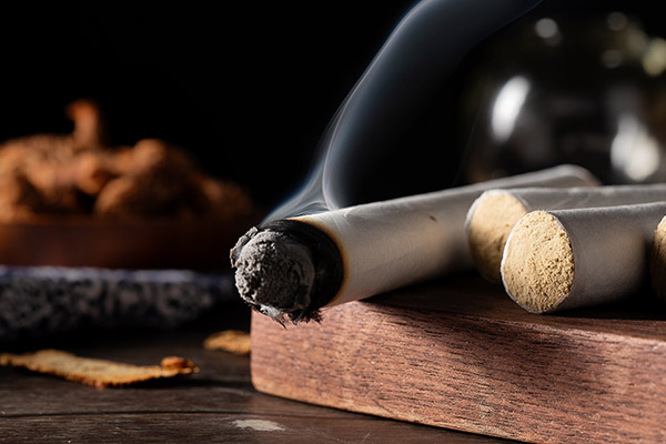 1585732436768214.jpeg 艾灸的作用和禁忌